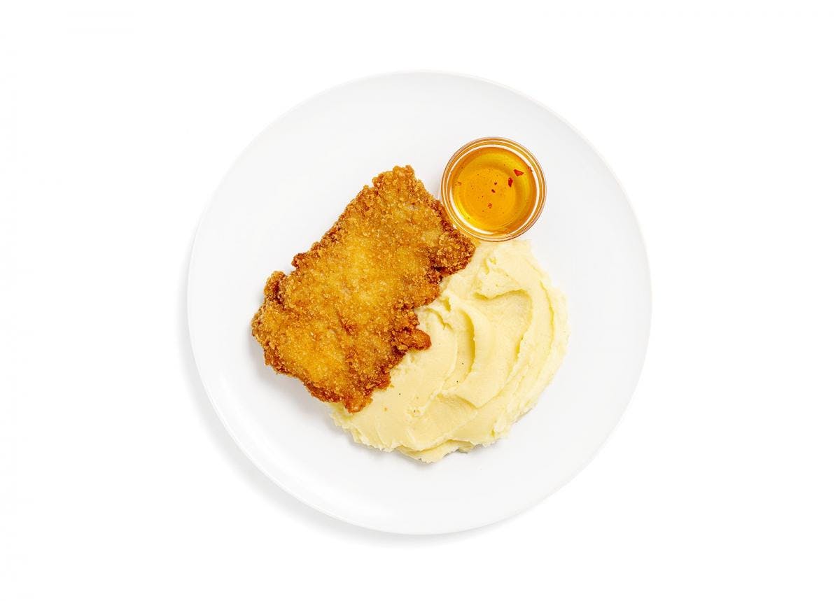 chris-ratel-hot-honey-fried-chicken-buttermilk-mashed-potatoes-honey_drizzle